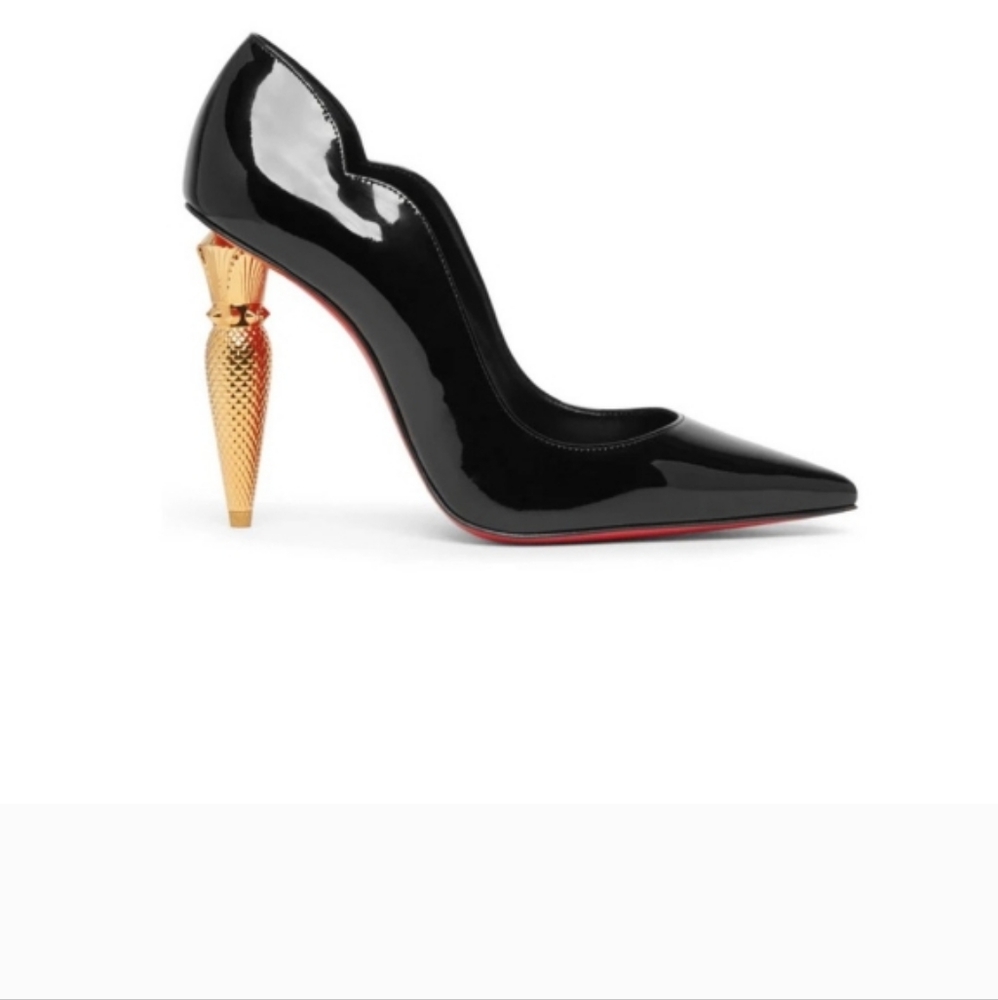 CHRISTIAN LOUBOUTIN
Lipchick 100 black patent pumps